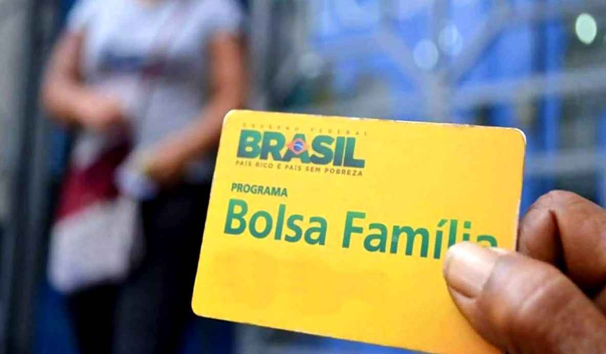 Governo fará ‘pente-fino’ no Bolsa Família com a ajuda de 12 mil pessoas