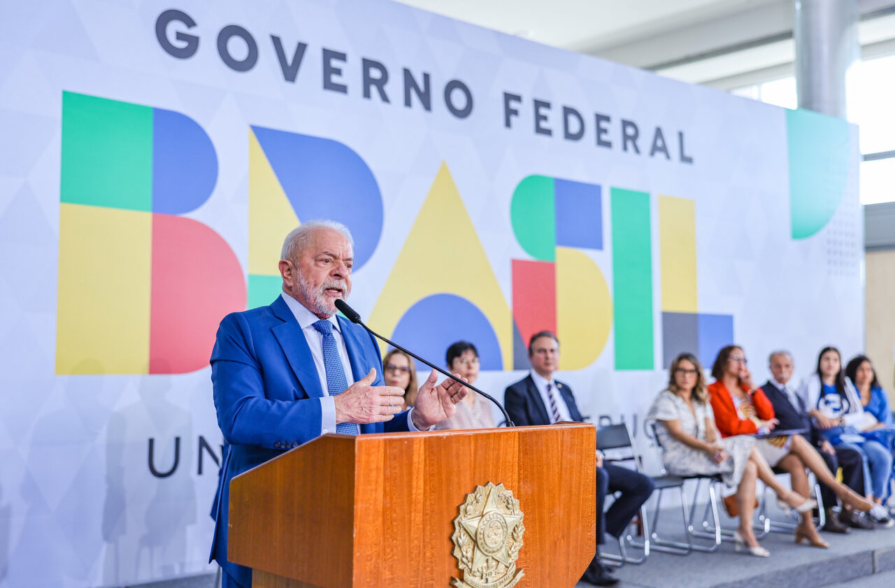 Lula decide el plazo para retirar el pago extraordinario del Bolsa Familia