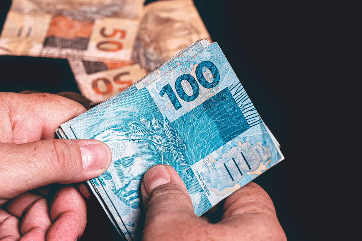 Mães e pais solteiros vão ter direito a auxílio emergencial! 1 Inserir um titulo 16 6