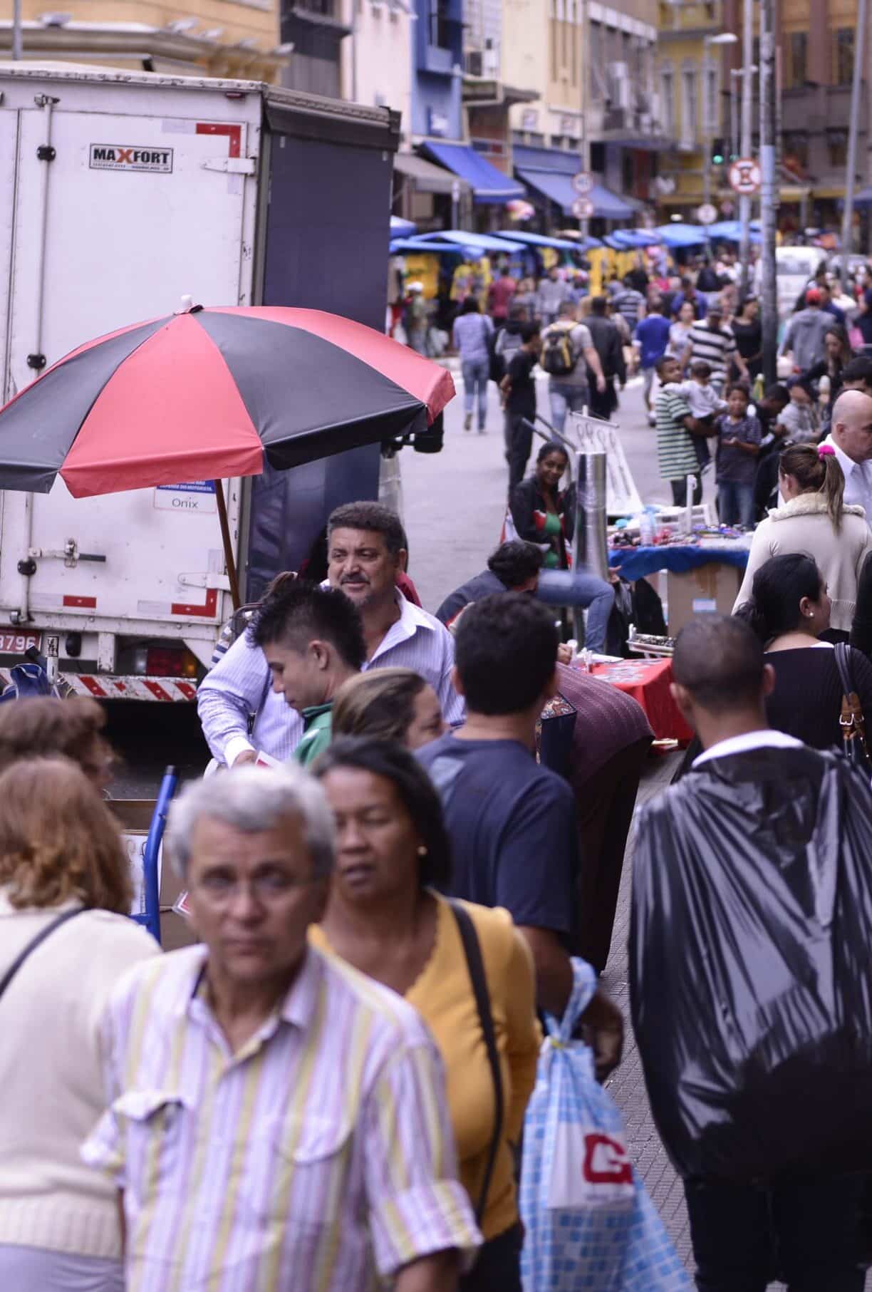 8 dicas para sair da classe média e alcançar a prosperidade financeira em 2024