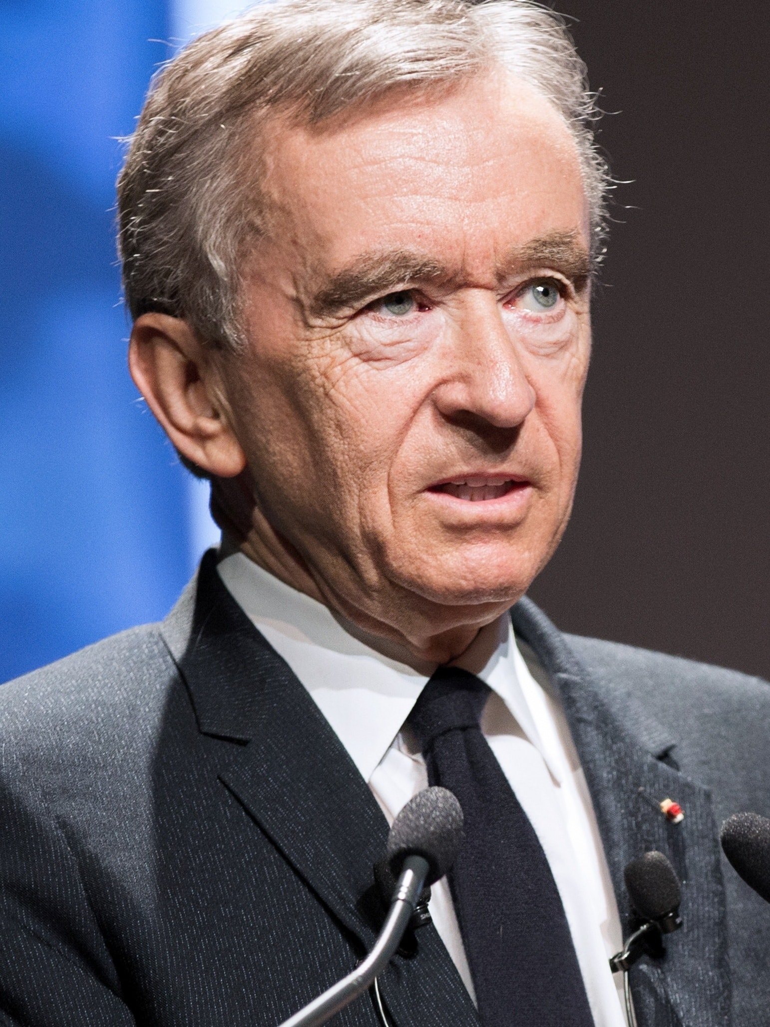 Mais de R$1 trilhão de Bernard Arnault: De onde vem a fortuna do homem mais rico do mundo?