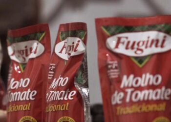 Mais uma vez? Cliente relata ‘corpo estranho’ em produto da Fugini