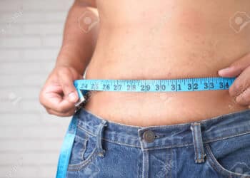 Novo estudo revela porque a gordura abdominal aumenta com a idade