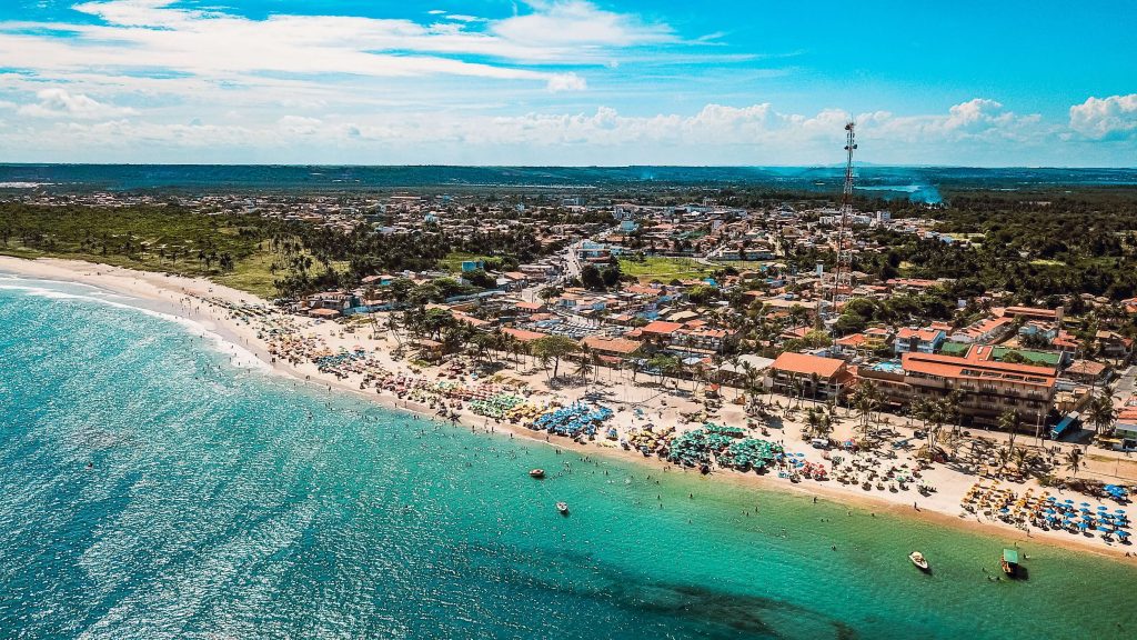 Já está pensando nas férias de julho? Veja quais são as melhores praias brasileiras neste período 4 5 1