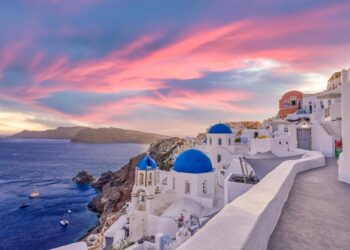 Vulcão pode destruir a paradisíaca Ilha de Santorini, na Grécia 5 Vulcão pode destruir a paradisíaca Ilha de Santorini, na Grécia