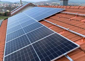 Como ter energia solar na sua casa? Passo a passo de como solicitar