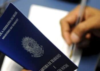 Portaria sobre proibição de trabalho em feriados no Brasil pode ser derrubada na Câmara