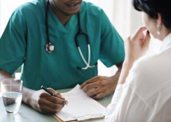 Metade dos médicos apoia eutanásia em casos críticos como Alzheimer e câncer, revela estudo 4 Metade dos médicos apoia eutanásia em casos críticos como Alzheimer e câncer, revela estudo