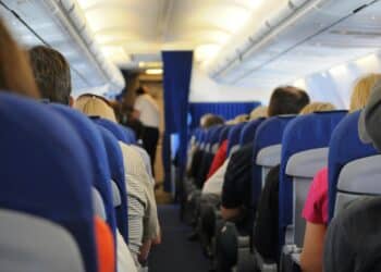 Fraude aérea: Homem fingiu ser comissário de bordo e voou 34 vezes sem pagar nos EUA