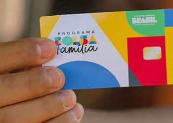 Bolsa Família libera pagamentos em julho – Veja datas para se organizar 8 Descubra como o Bolsa Família transforma educação em arma contra a pobreza