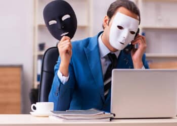 Esquema de fraudes em concursos vendia vagas por até R$ 500 mil, diz operação da PF