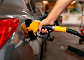 Economize Combustível nas Férias: Segredos para Viagens Inesquecíveis